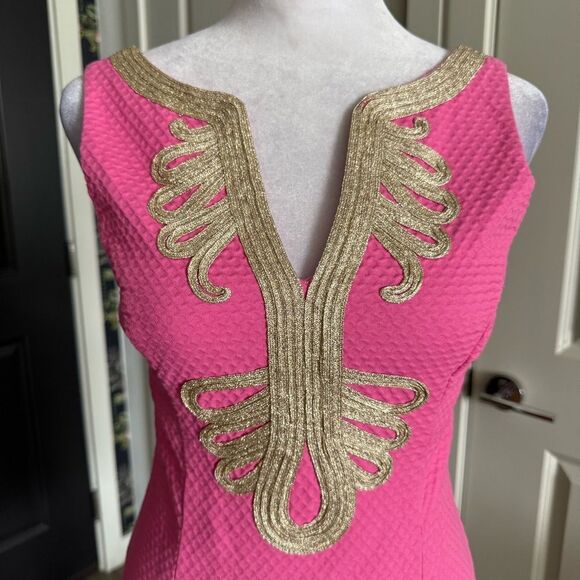 Lily Pulitzer Janice Shift Dress in Pink with Gold Detail Size 00 - Picture 3 of 8
